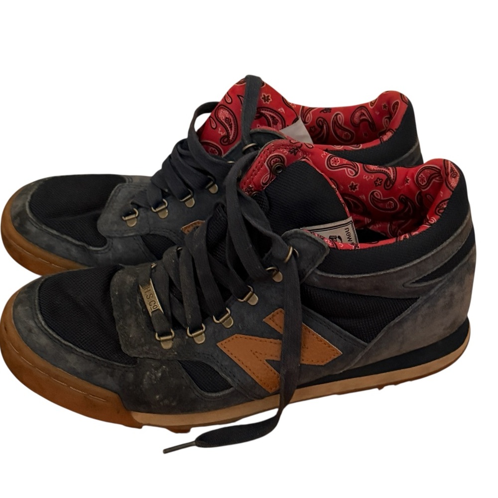 New Balance 710 Mens Size 11 H710HSN Gray Black Tan Suede Hiking Gorpcore Boots
